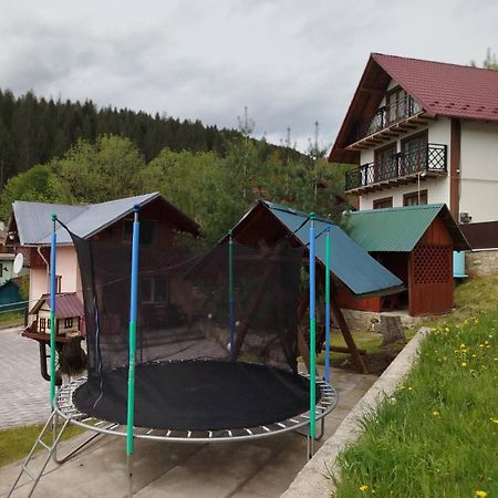 Holiday Home Melodiya Karpat Yaremche Bagian luar foto