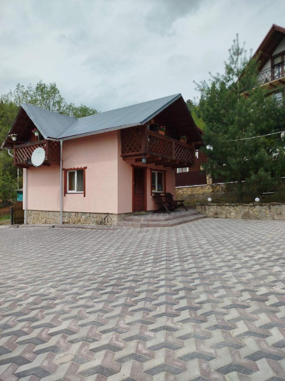 Holiday Home Melodiya Karpat Yaremche Bagian luar foto
