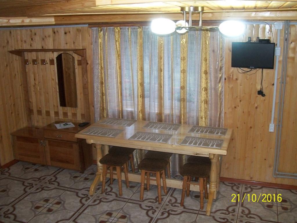 Holiday Home Melodiya Karpat Yaremche Bagian luar foto
